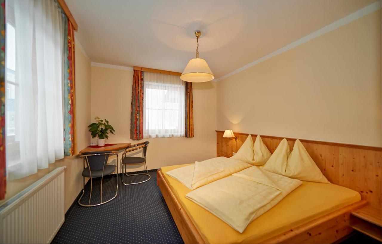 Laerchenhof Hotel Flachau Room photo
